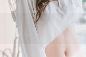 看这透明的写真集，Son Ye Eun好像在玩游戏，分享好深奥的文化密码？
